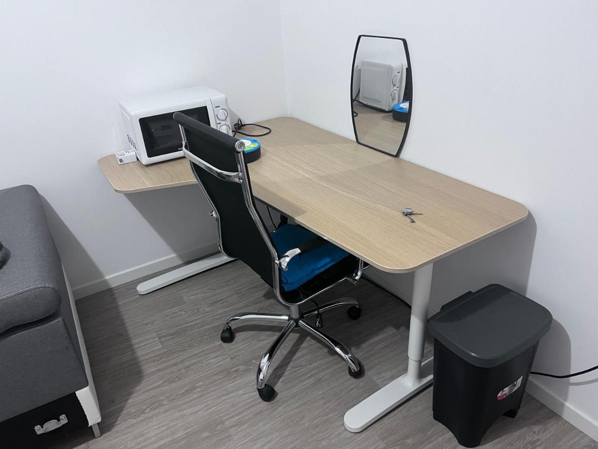 Chambre Individuelle Dans Un Appartement A 37 De Champs Elysees Sartrouville Dış mekan fotoğraf