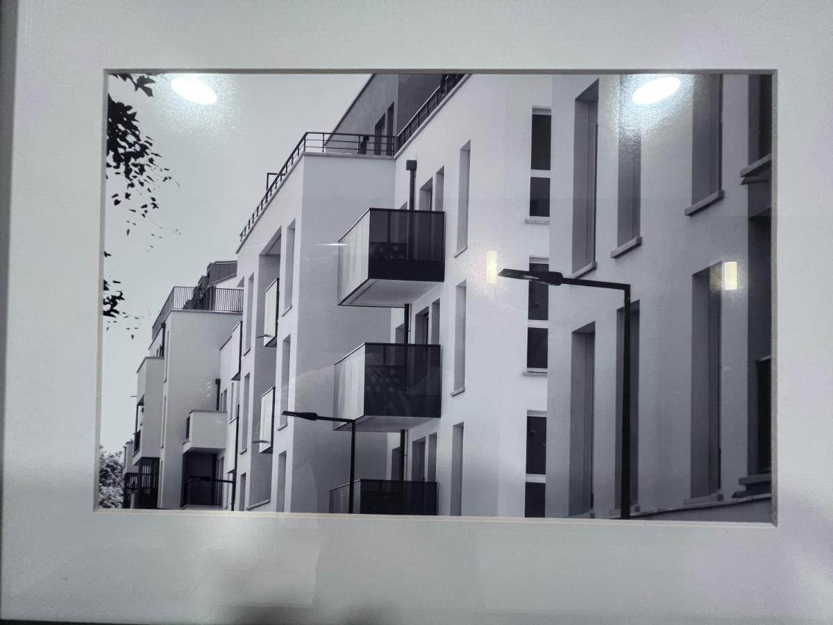 Chambre Individuelle Dans Un Appartement A 37 De Champs Elysees Sartrouville Dış mekan fotoğraf